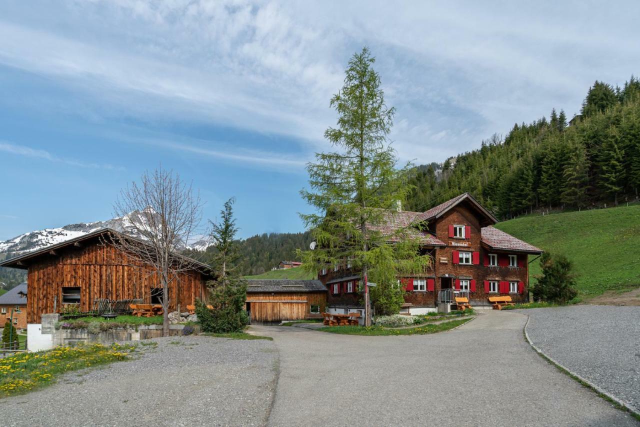 Bergwelt-M - Scheunencamping Schröcken Eksteriør billede
